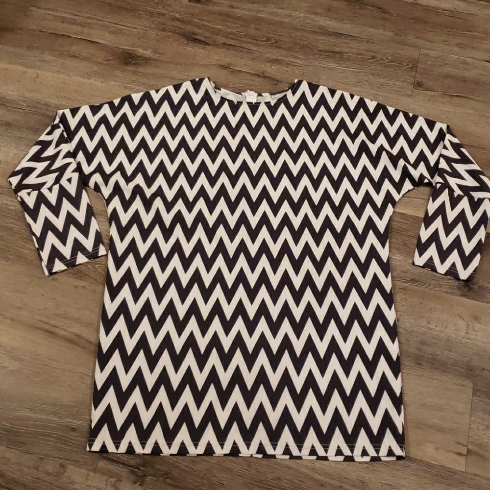 Shein Polyester Chevron Pattern Dress EUC